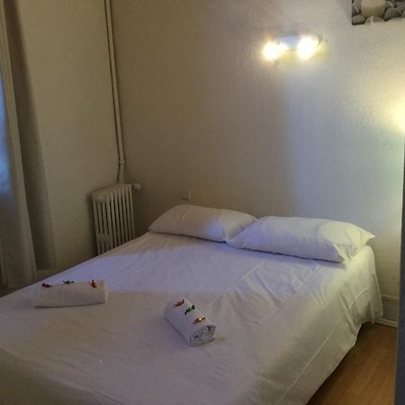 Hotel Restaurant Le 8 Mandelieu エクステリア 写真