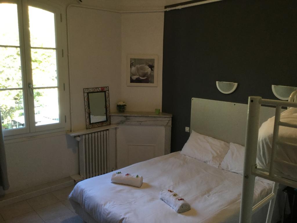 Hotel Restaurant Le 8 Mandelieu エクステリア 写真